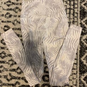 Lululemon wunder under leggings